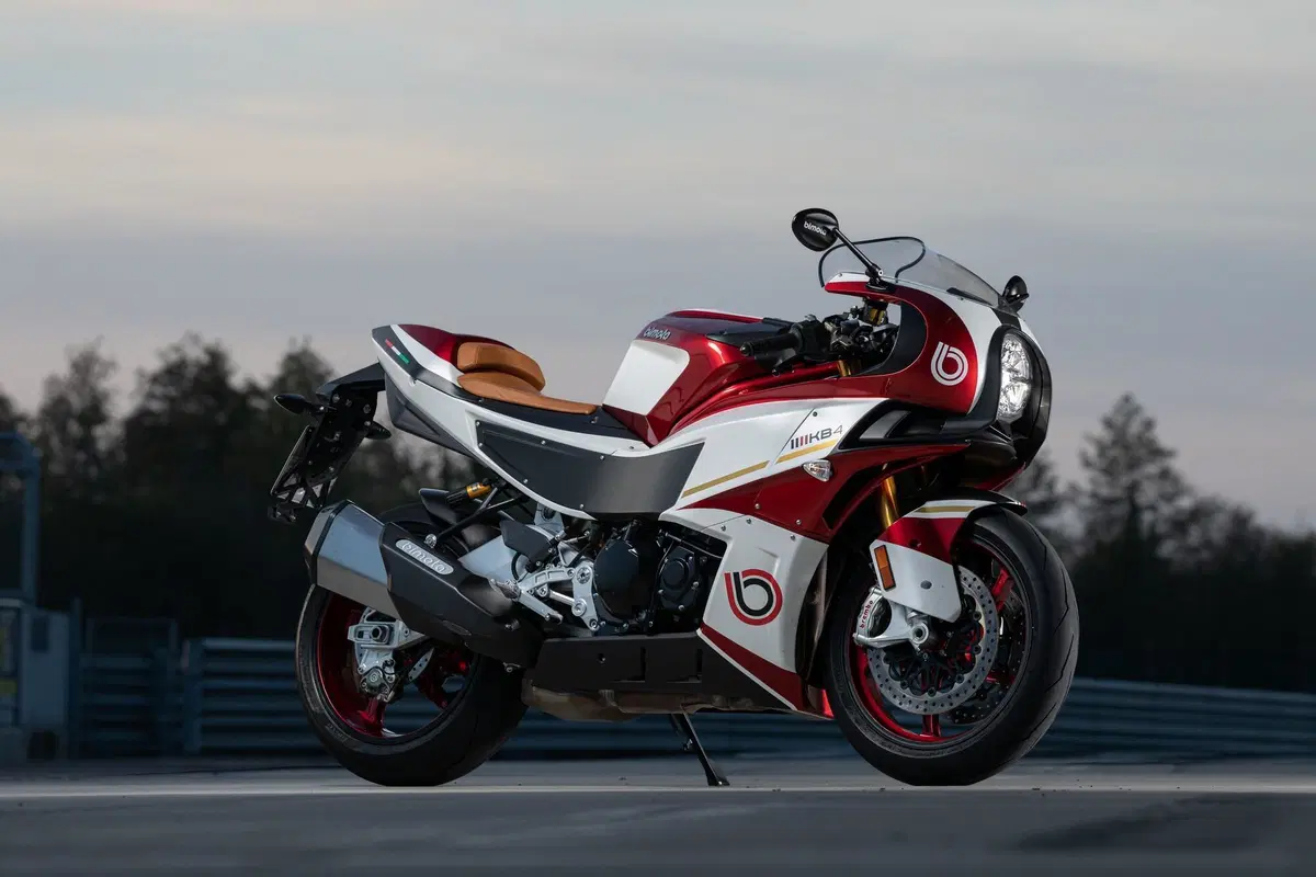 Bimota TESI H2 - KB4 distinguersi è il loro forte (2)