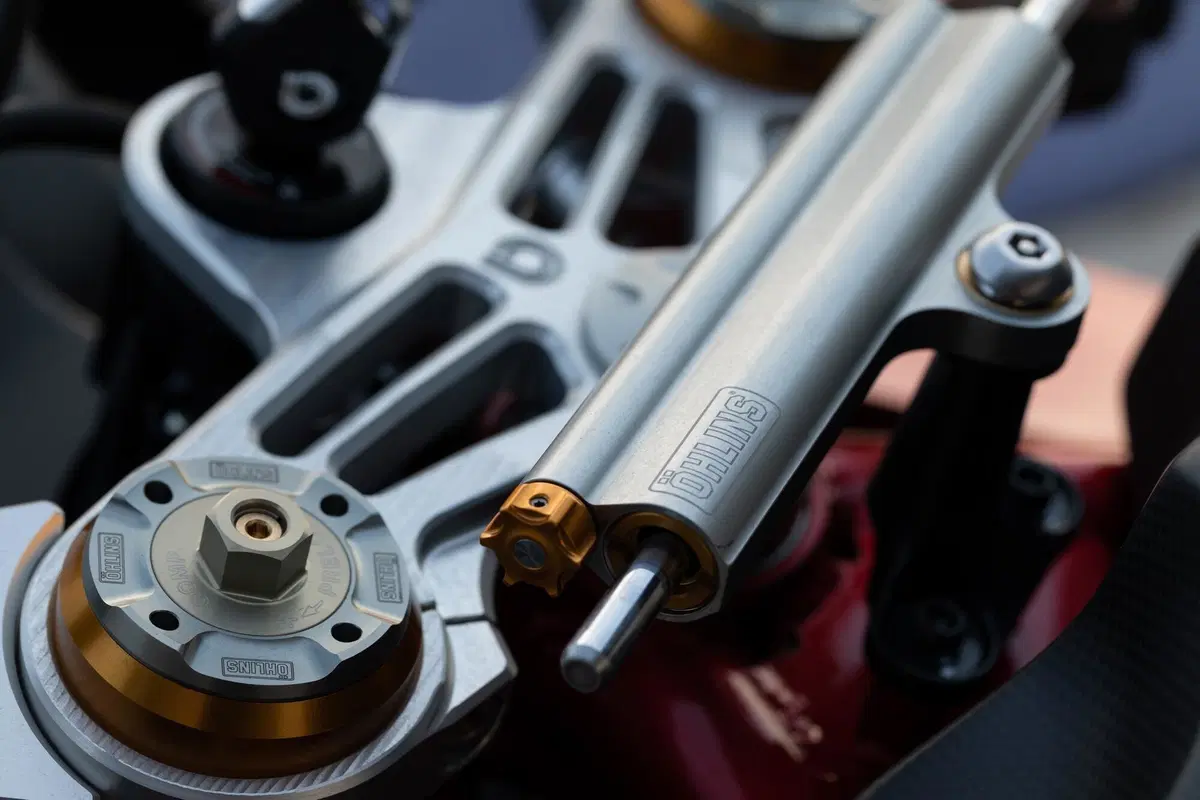 Bimota TESI H2 - KB4 distinguersi è il loro forte (7)