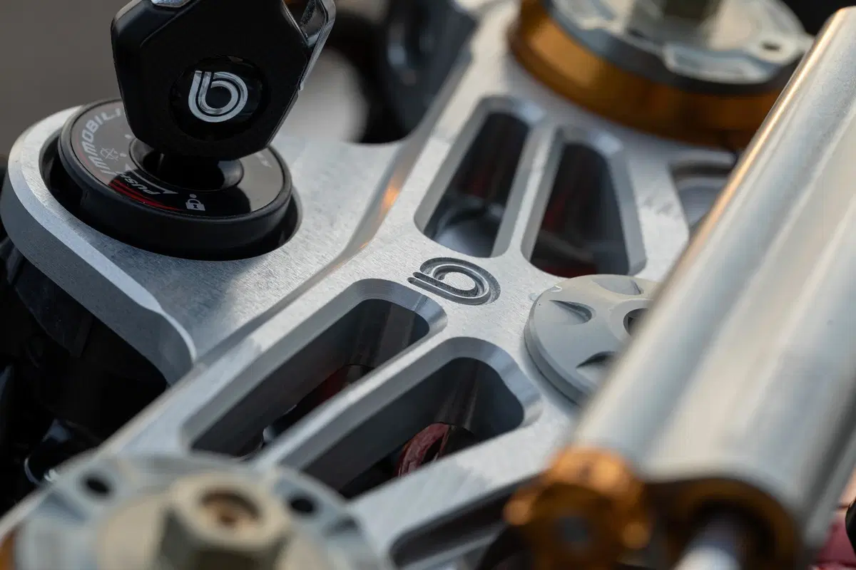Bimota TESI H2 - KB4 distinguersi è il loro forte (4)