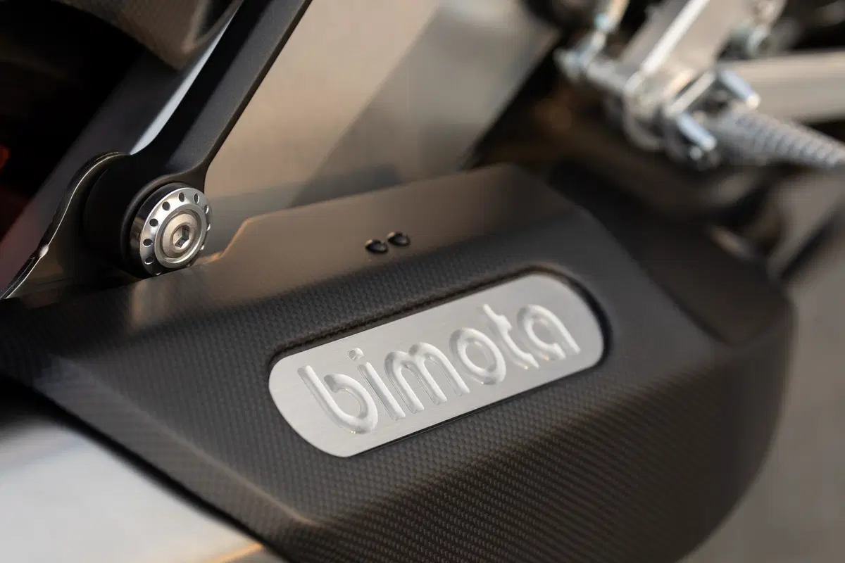 Bimota TESI H2 - KB4 distinguersi è il loro forte (8)