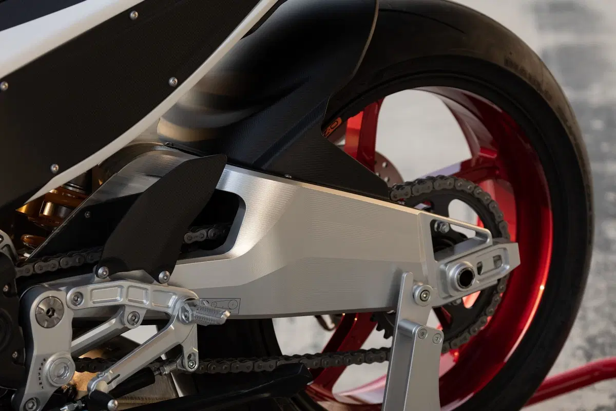 Bimota TESI H2 - KB4 distinguersi è il loro forte (11)