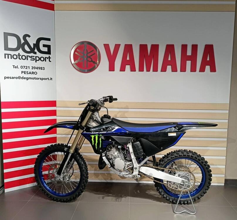 Yamaha YZ 125 Monster Energy (2023) (4)