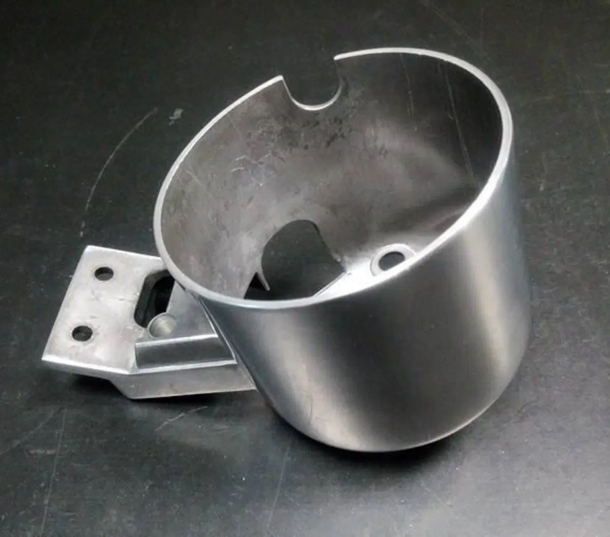 Contenitore strumenti Intruder Suzuki (2)