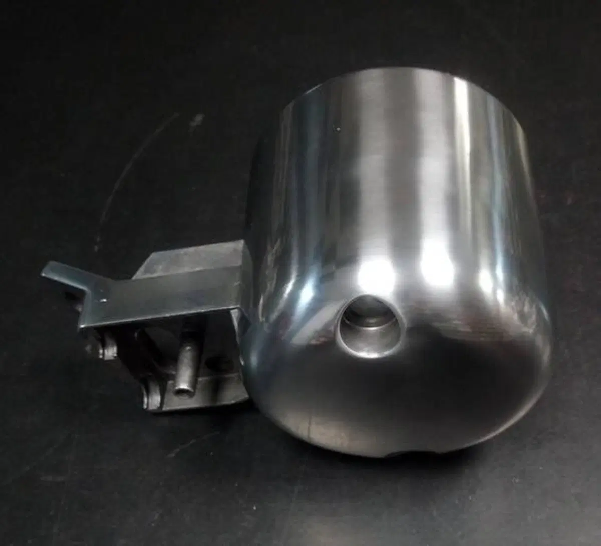 Contenitore strumenti Intruder Suzuki (3)
