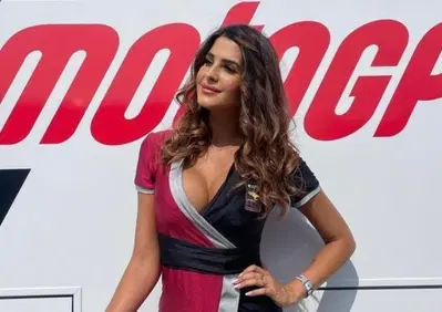 MotoGP 2022. Come funziona il lavoro dell'ombrellina e perché dovrebbero rimanere