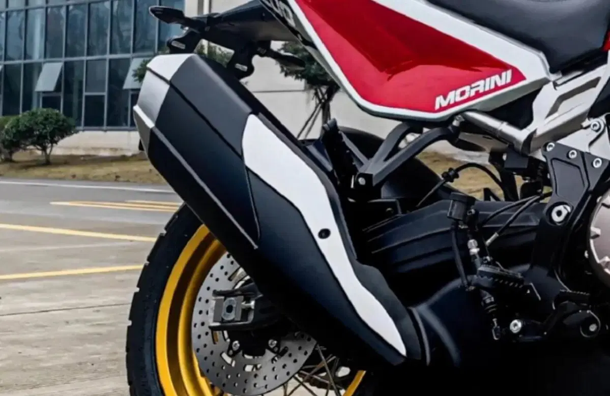Nuova Morini X-Cape 1200, sarà così? (2)