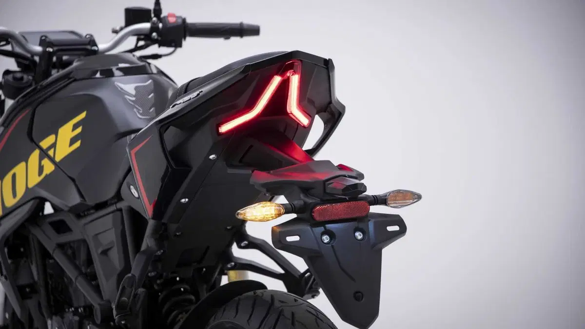 VOGE Brivido 125R. Dedicata ai sedicenni sportivi (10)