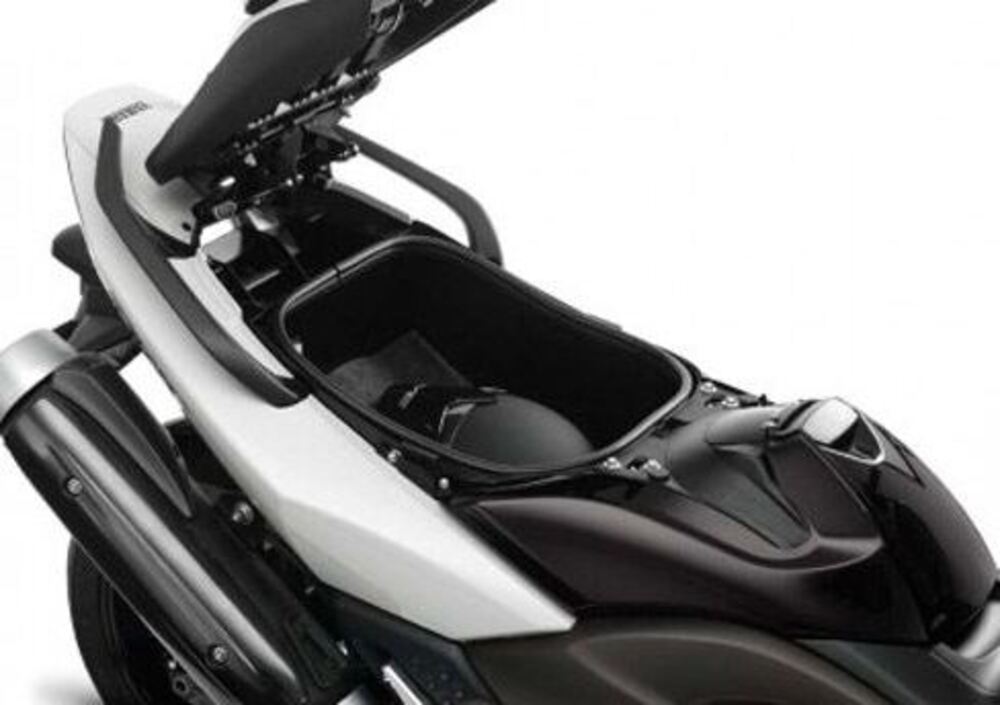 Yamaha T-Max 500 White Max (2010 - 11) (4)