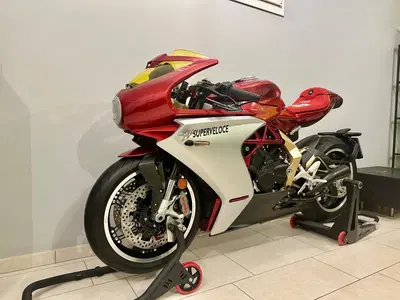 MV Agusta Superveloce 800 Serie Oro (2019 - 20) usata