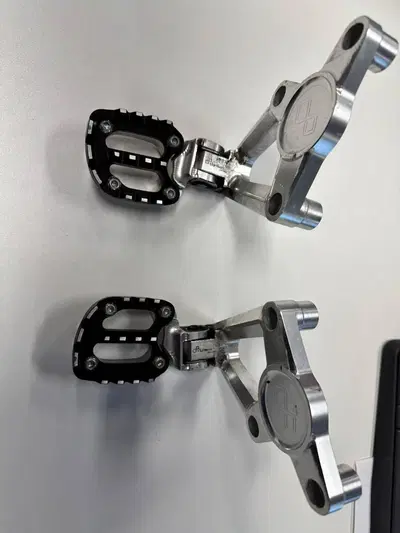 PEDANE OFF ROAD Lightech