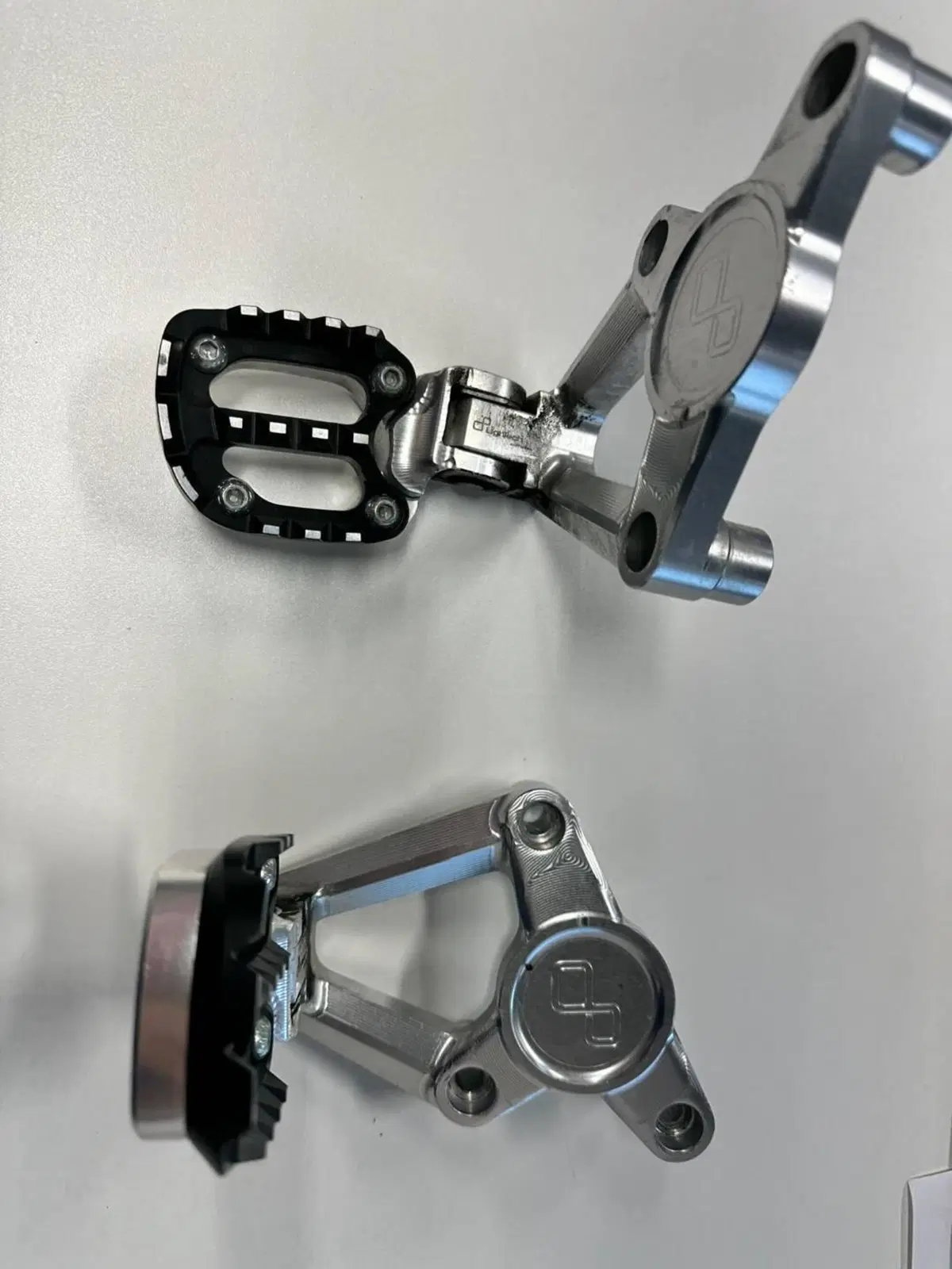 PEDANE OFF ROAD Lightech (2)