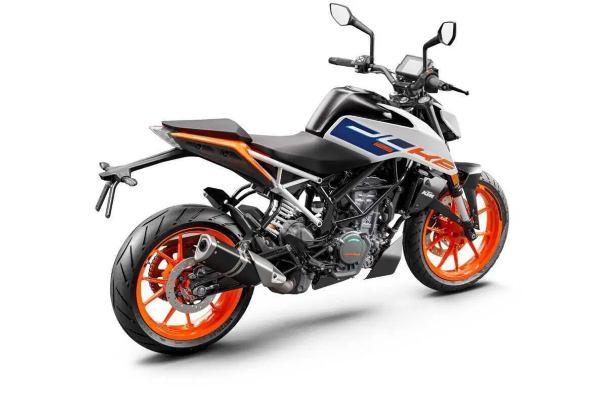 KTM aggiorna così la 790 Duke e la serie RC e Duke 2023 (10)