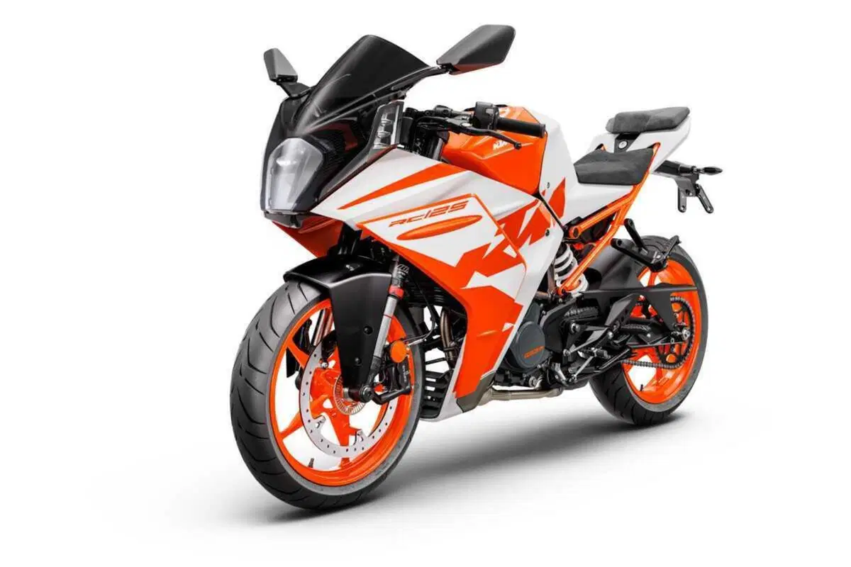 KTM aggiorna così la 790 Duke e la serie RC e Duke 2023 (19)