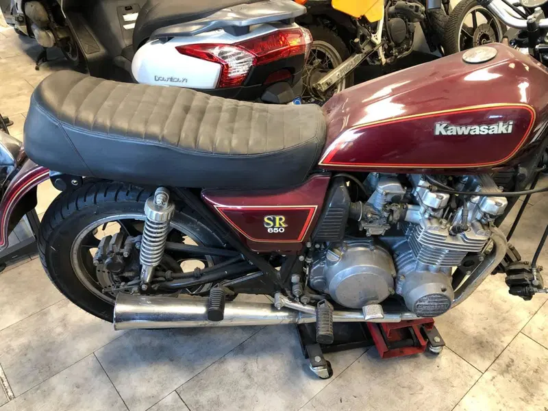 Kawasaki SR650 (3)