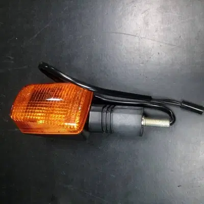 Freccia indicatore direzione Suzuki