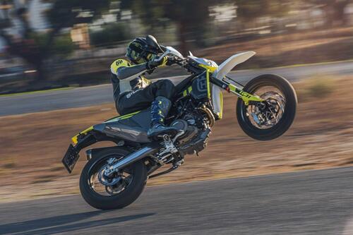 Ritocchi per le Husqvarna 701 Enduro e 701 Supermoto 2023 (7)