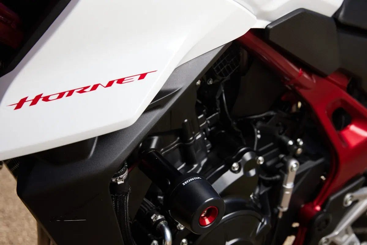 Honda CB 750 Hornet (2)