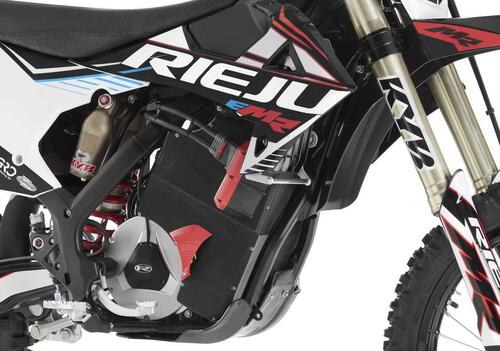 L'enduro Rieju E-MR punta su potenza e leggerezza (2)