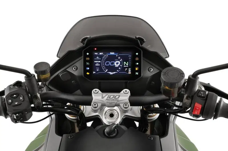 Moto Guzzi V100 Mandello S (2025 - 26) (6)