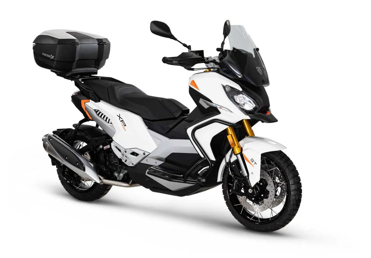 XP400, il nuovo scooter adventure sport di Peugeot. Allure e GT (4)