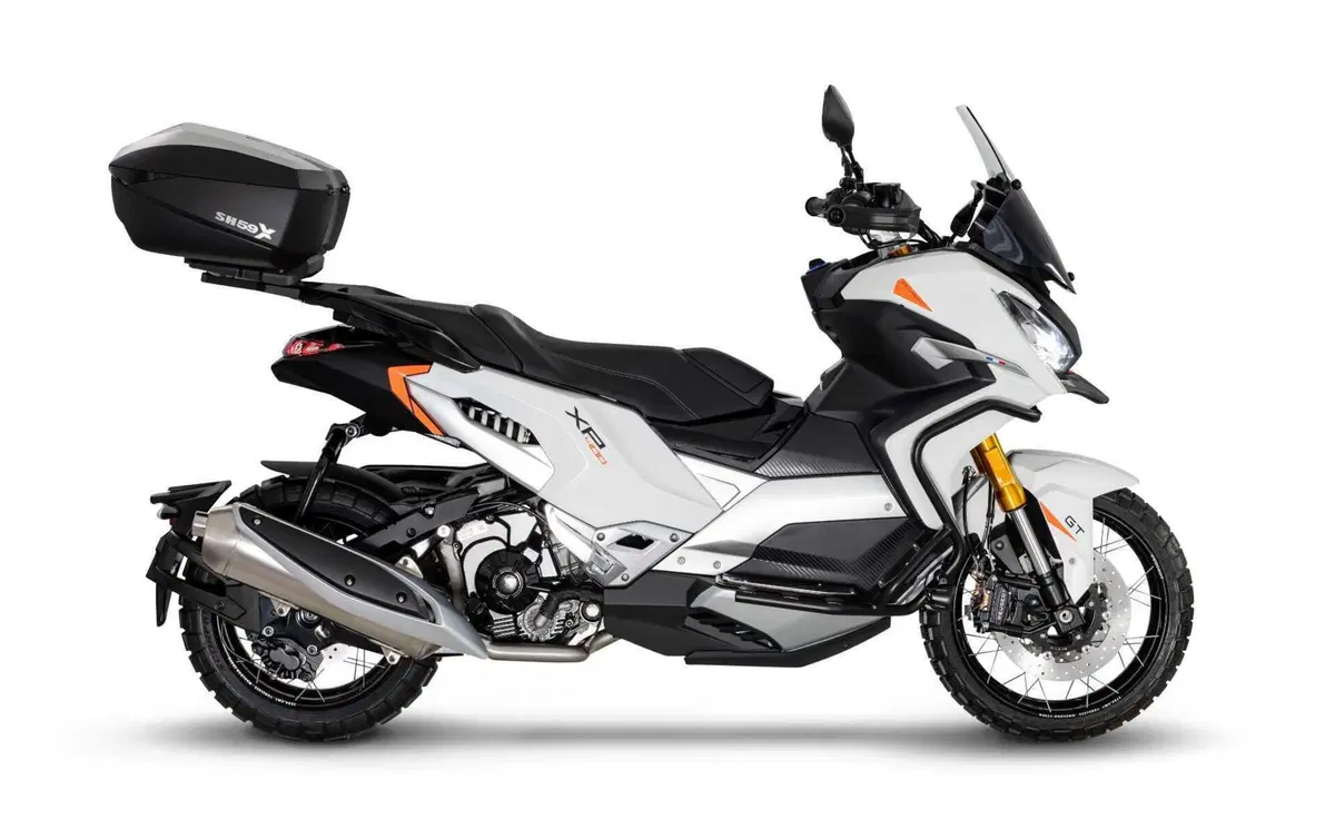 XP400, il nuovo scooter adventure sport di Peugeot. Allure e GT (9)