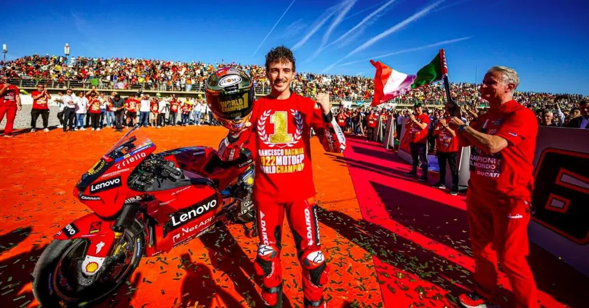 MotoGP 2023. Bagnaia deve tenere il 63 o correre con il numero 1? Diteci la vostra! (SONDAGGIO SOCIAL)