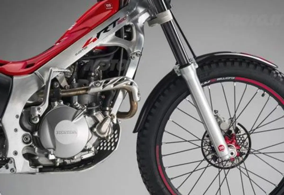 Montesa Cota 4RT Cota 4RT 260 (2014 - 16) (10)