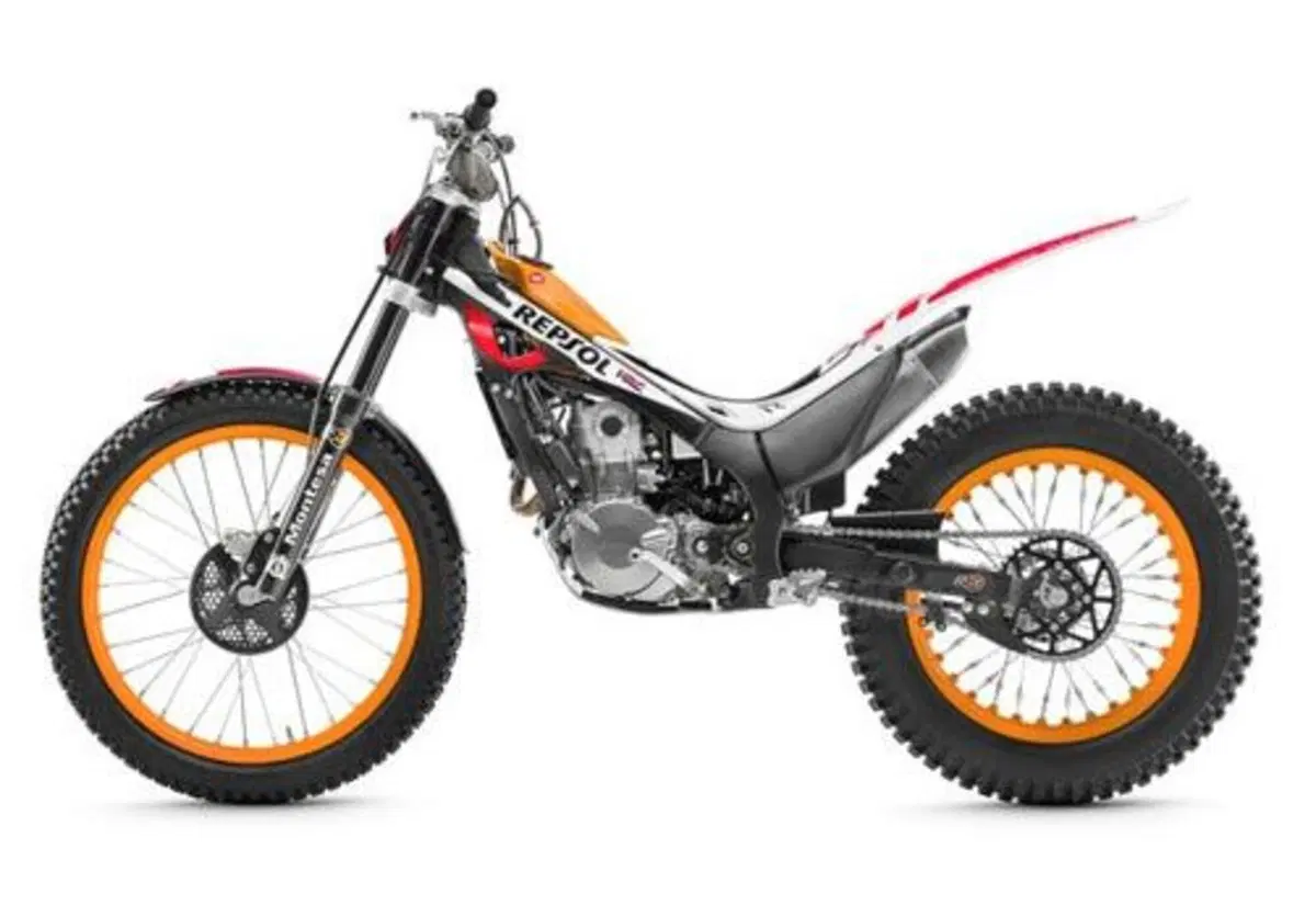 Montesa Cota 4RT Cota 4RT Race Replica (2014 - 16) (2)