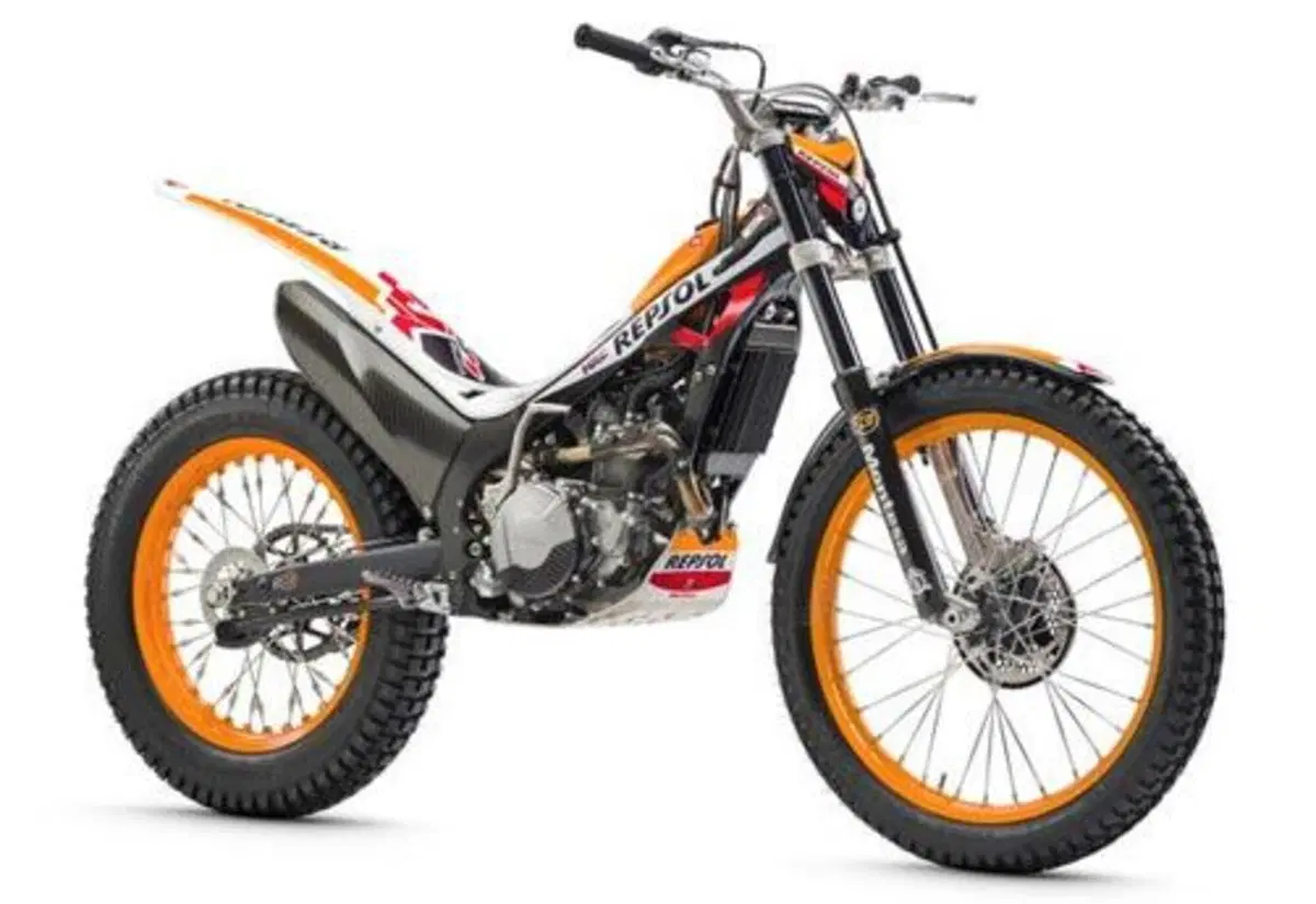 Montesa Cota 4RT Cota 4RT Race Replica (2014 - 16) (4)