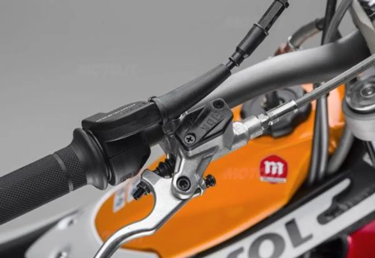 Montesa Cota 4RT Cota 4RT Race Replica (2014 - 16) (7)