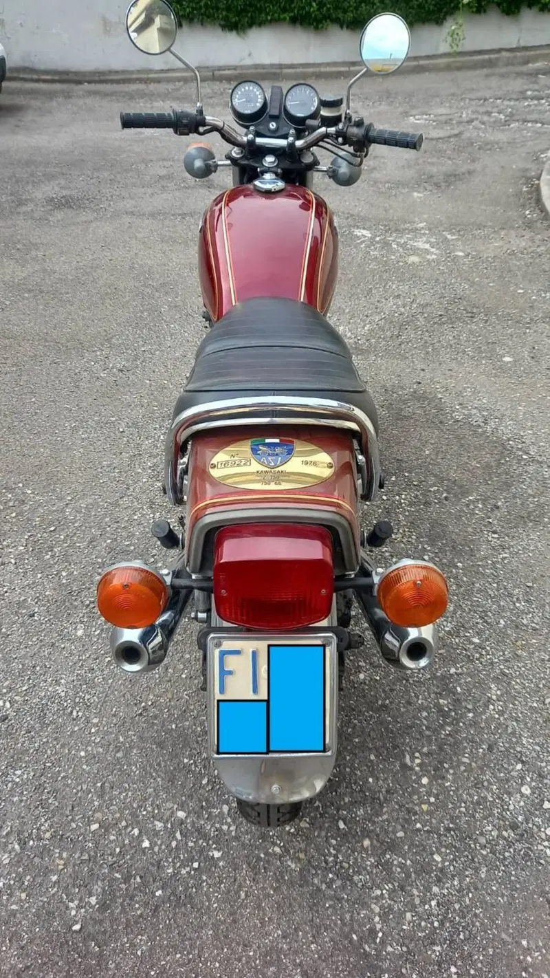 Kawasaki Z750 (2)