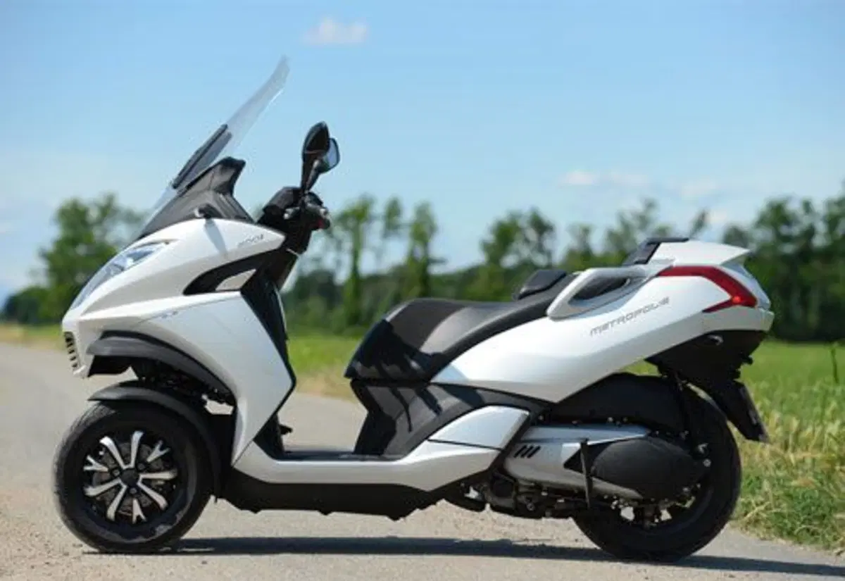 Peugeot Metropolis 400 Metropolis 400 (2013 - 17) (2)