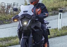 KTM 1290 Super Adventure S 2024: cambia lo stile [Foto Spia]