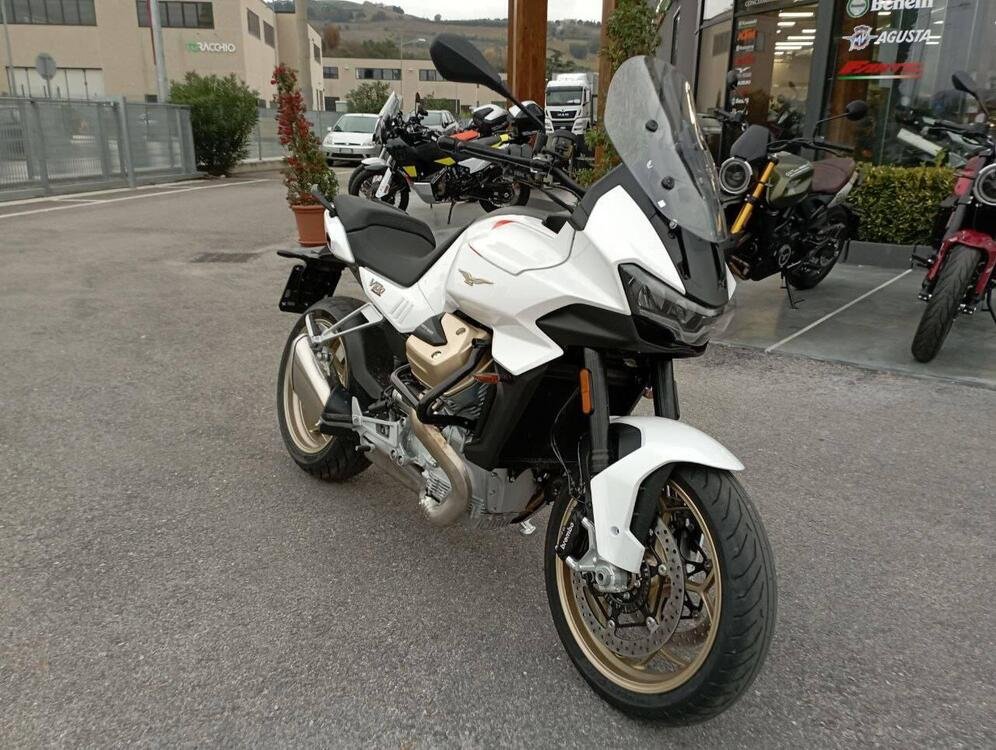 Moto Guzzi V100 Mandello (2023 - 24) (4)