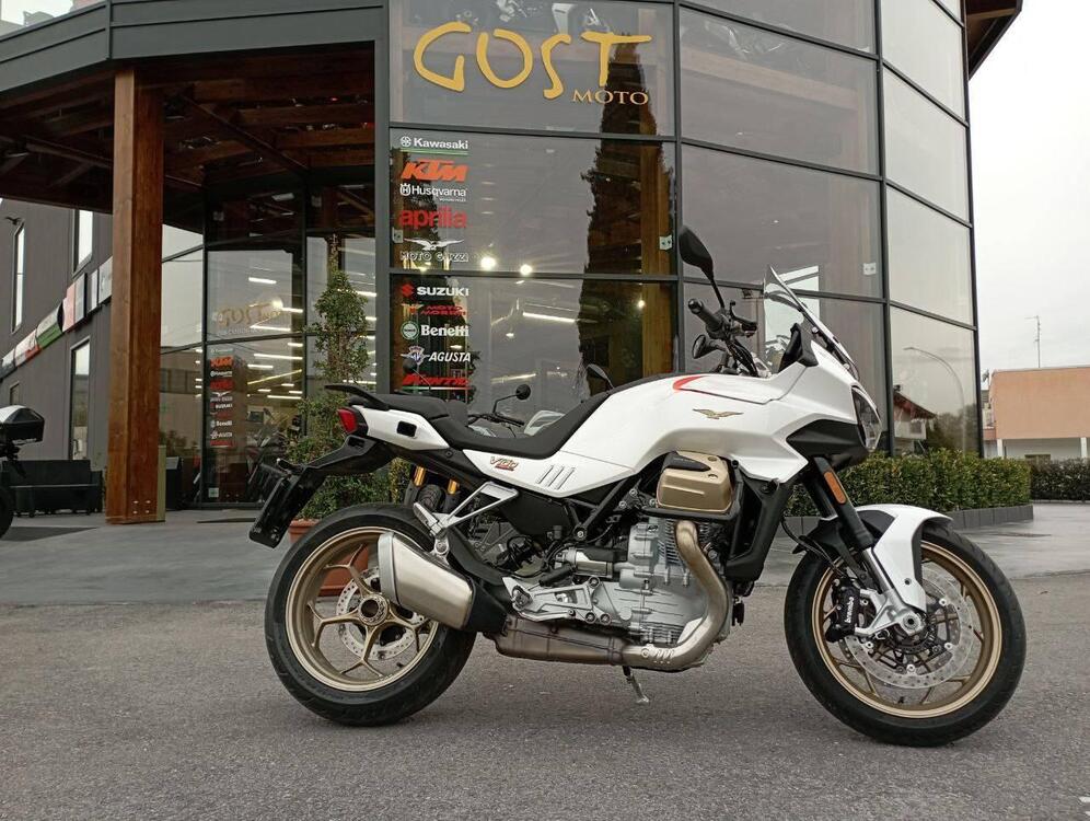 Moto Guzzi V100 Mandello (2023 - 24)