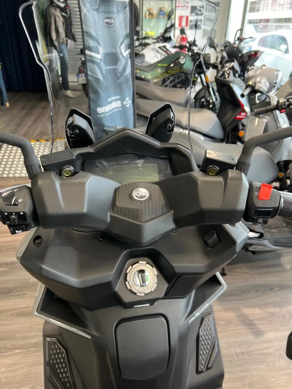 Sym Joyride 300 (2022 - 24) (4)