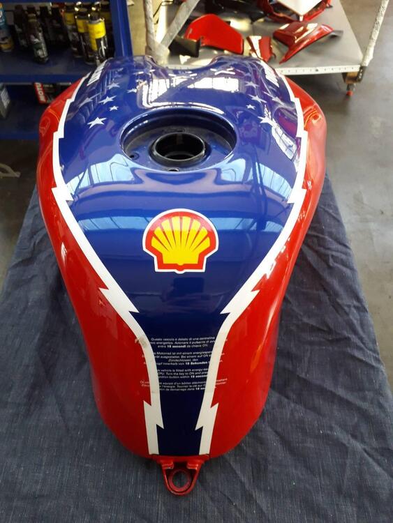 Serbatoio originale Ducati 916 Ben Bostrom (3)