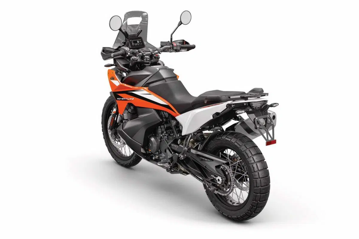 Come cambia la KTM 890 Adventure 2023 (8)