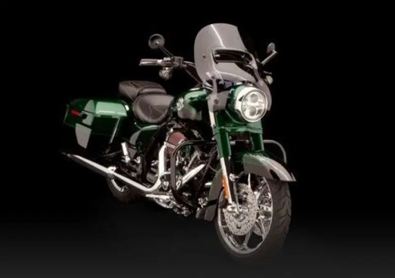 Harley-Davidson CVO - Custom Vehicle Operations 1800 Road King (2014) - FLHRSE (2)