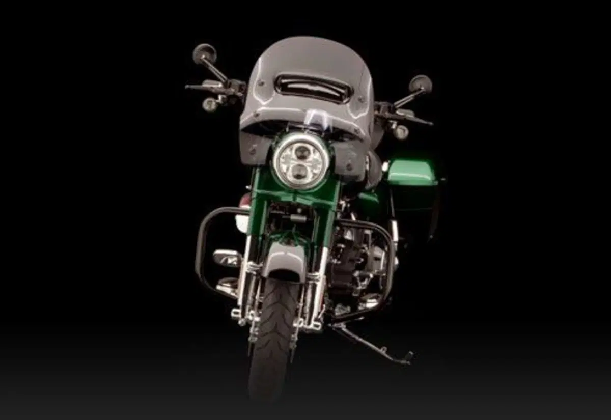 Harley-Davidson CVO - Custom Vehicle Operations 1800 Road King (2014) - FLHRSE (3)