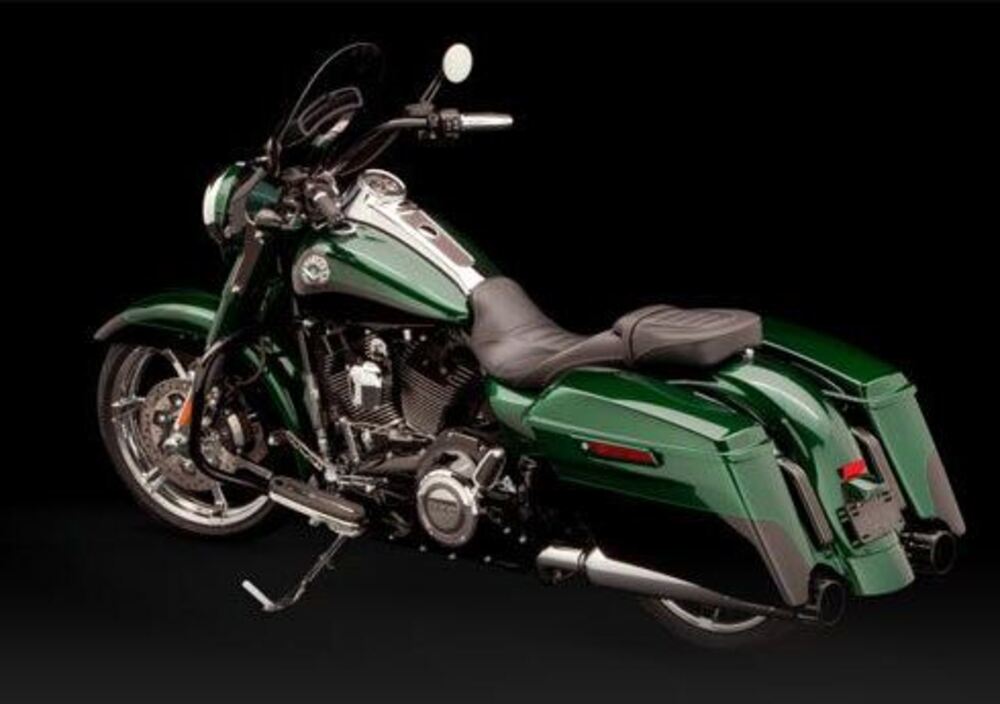 Harley-Davidson 1800 Road King (2014) - FLHRSE (5)