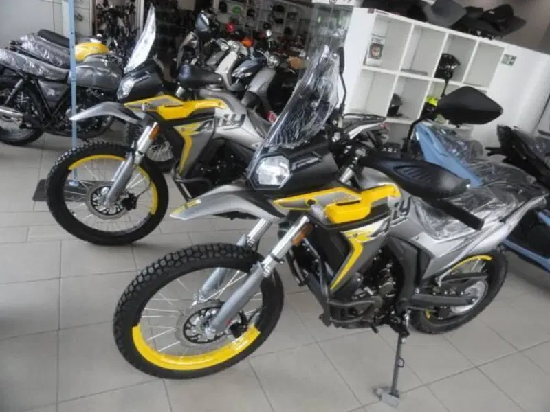 Voge Valico 300 Rally (2022 - 26) (18)