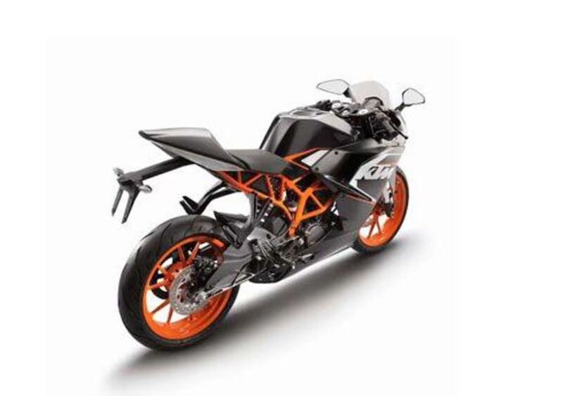 KTM RC 125 RC 125 ABS (2015 - 16) (2)