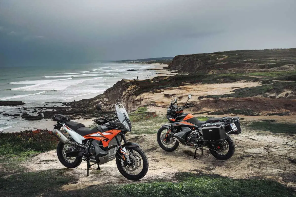 KTM 890 Adventure 2023 TEST: Cambia davvero? [VIDEO]