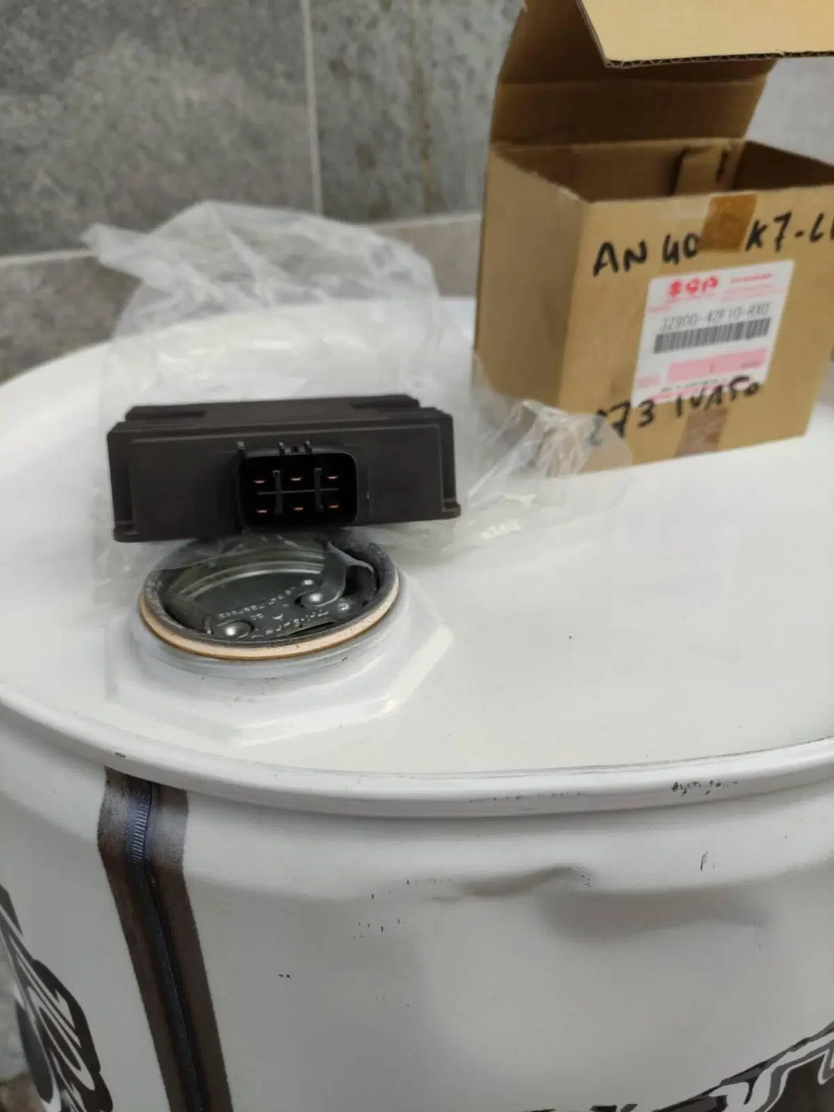 regolatore tensione burgman 400 Suzuki (2)