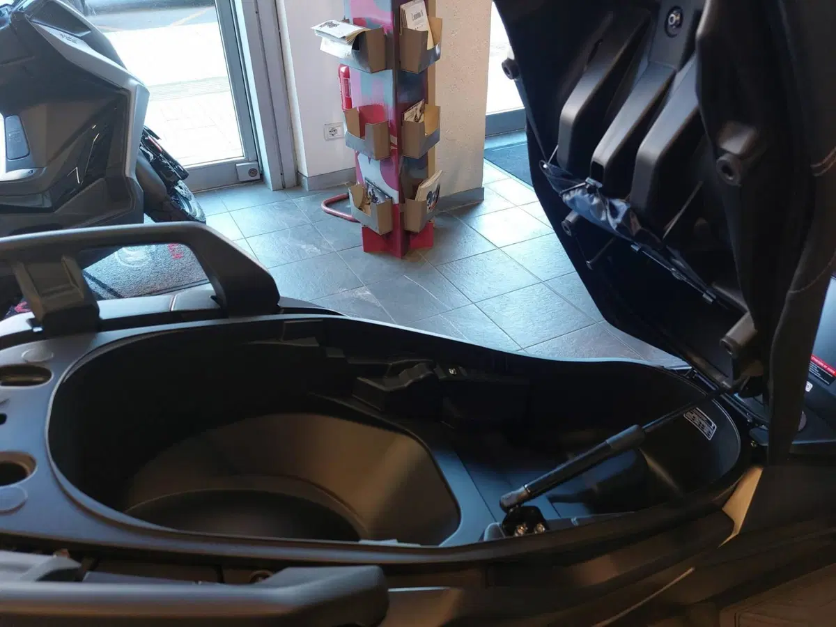 Voge Sfida SR4 MAX (2024 - 26) (5)