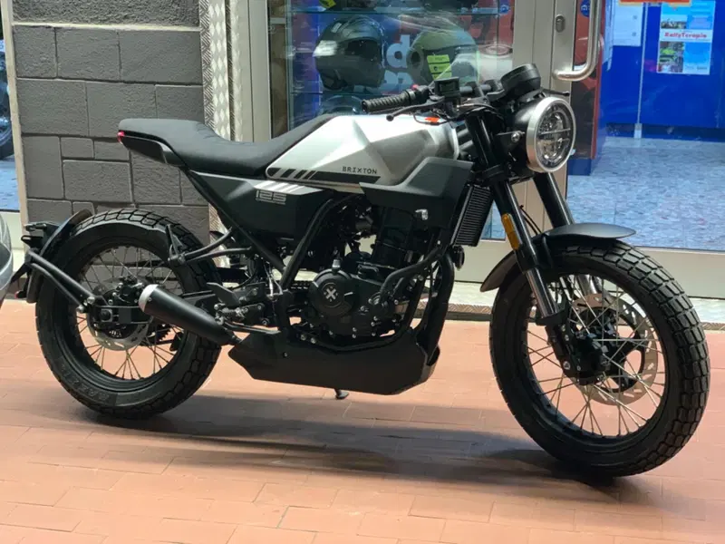 Brixton Motorcycles Crossfire 125 (2023 - 26) (2)