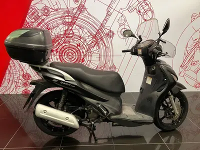 Suzuki SIXteen 150 (2007 - 14) usata