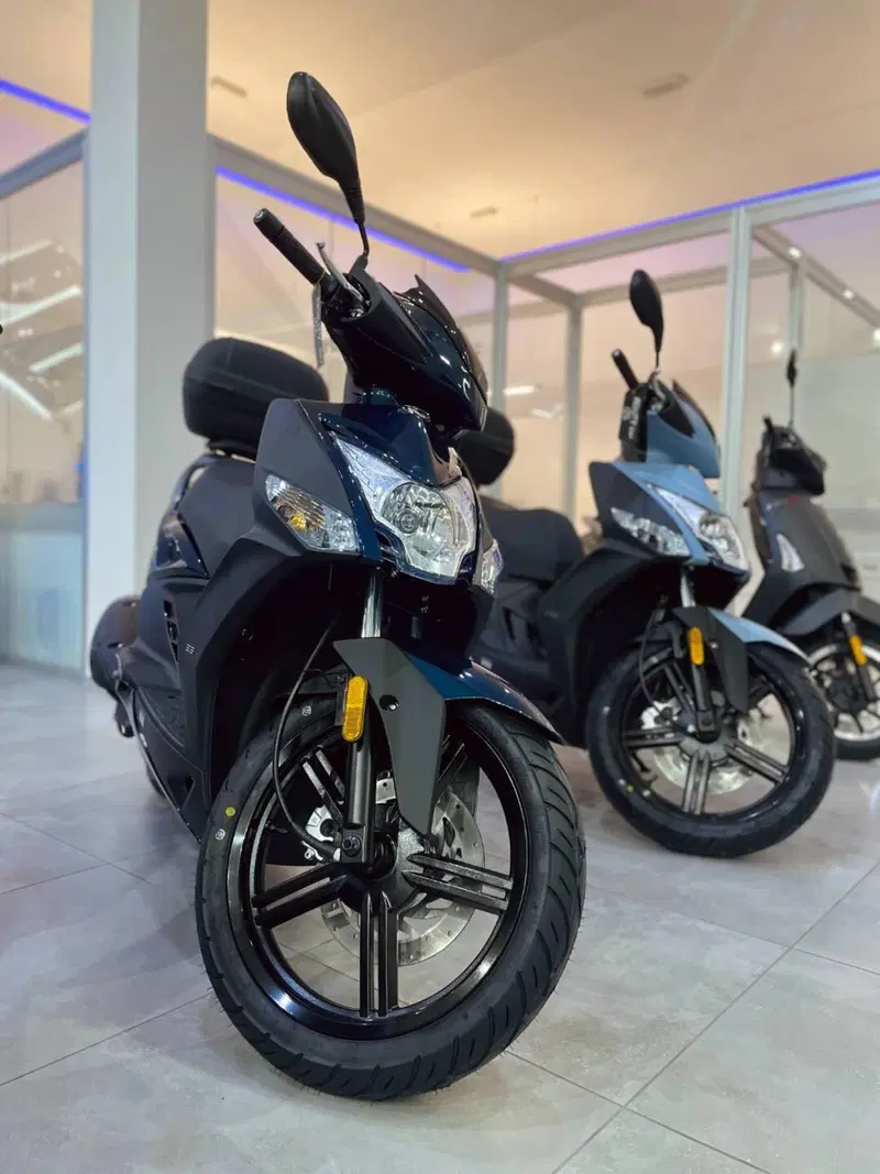 Kymco Agility 50 R16 + (2021 - 26) (10)