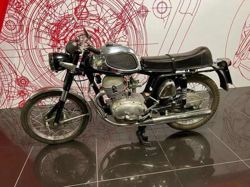 MV Agusta 250 (2)